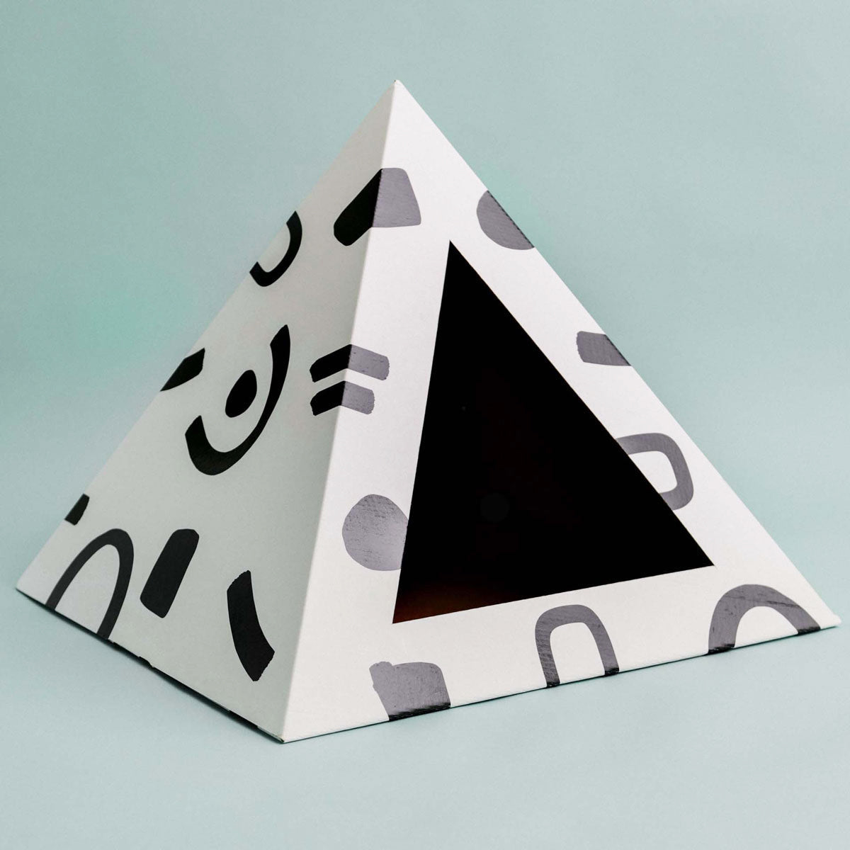 Kitty Kardboard 'Doodle' Cardboard Cat Pyramid