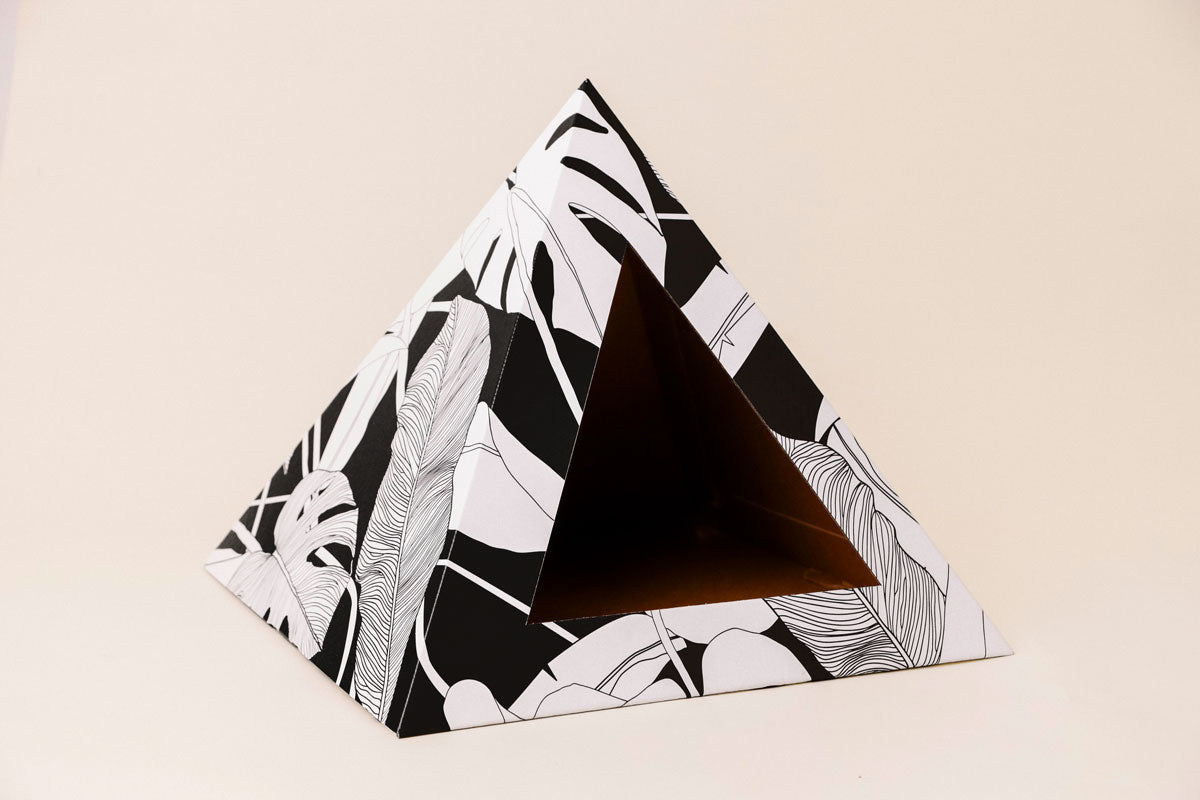 Kitty Kardboard 'Dark Paradise' Cardboard Cat Pyramid